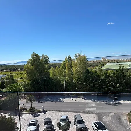 Отель Flogeri World 4*